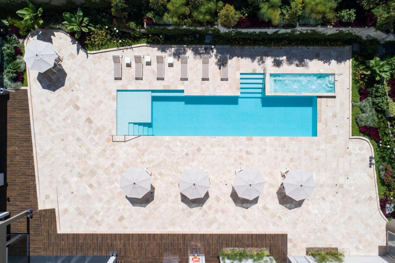 Holiday Inn - Quito Airport By Ihg タバベラ エクステリア 写真 Aerial view of the pool