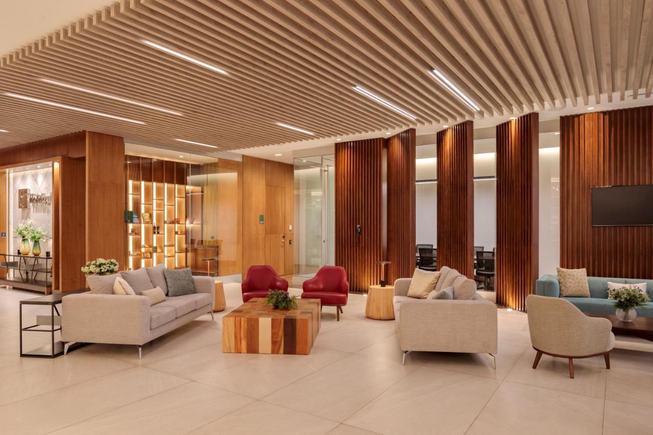 Holiday Inn - Quito Airport By Ihg タバベラ エクステリア 写真 The lobby of the hotel